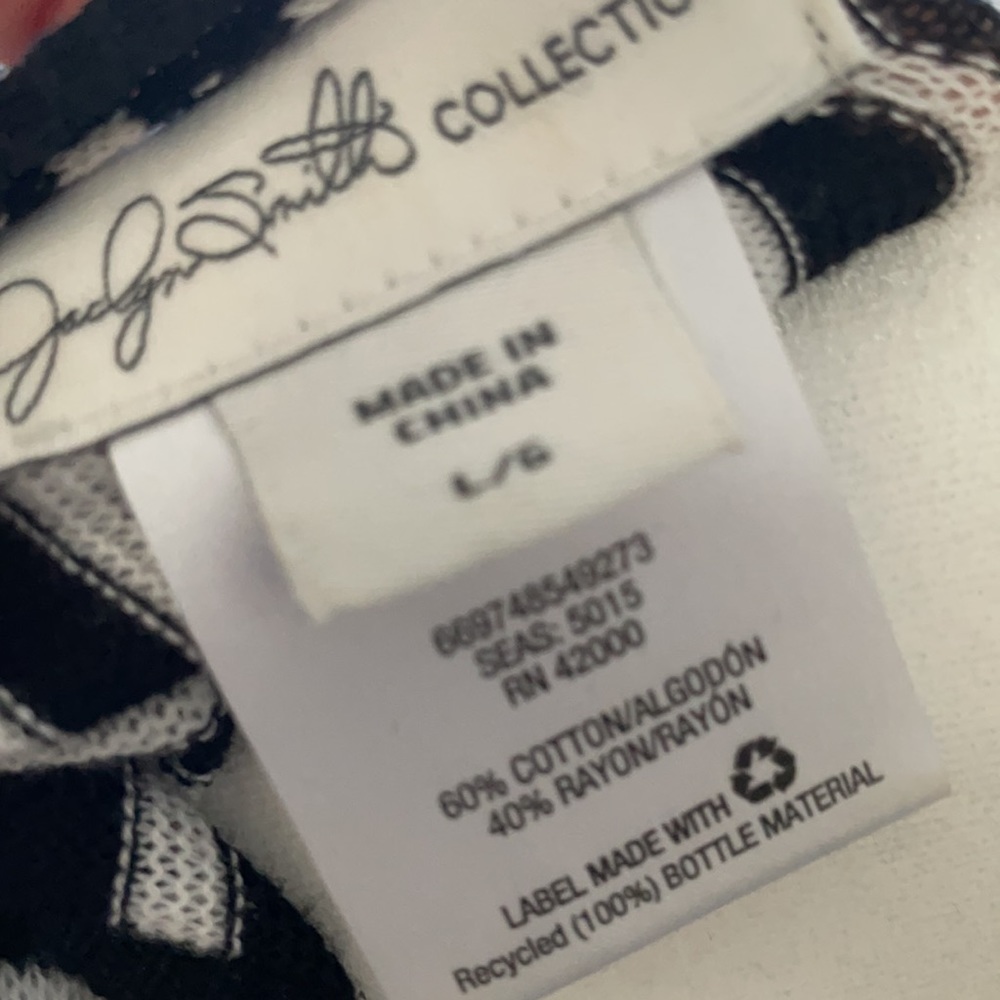 Sweater - Picture 5 of 5